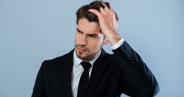 Stire din Sănătate : Vreți să scăpați de mătreață? Fiți calmi și gestionați emoțiile negative!
