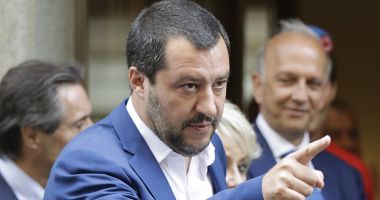 Stire din Actualitate : Matteo Salvini s-a întâlnit la Praga cu șeful extremei drepte din Cehia