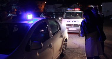 Stire din Eveniment : Povestea asasinatului din Vrancea. Suspecții au urmărit victima două luni, au vopsit mașina și au folosit numere false