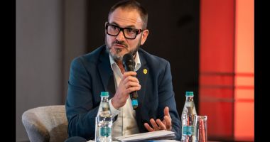 Stire din Social : Constantinescu (ANPC): "E plin de cașcarabete pe litoral. Am ajuns să avem un comerţ de tip Pakistan"