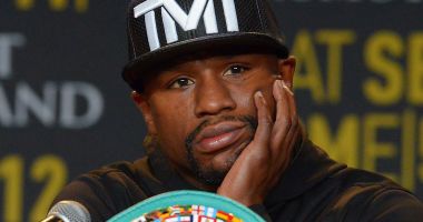 Stire din Actualitate : Floyd Mayweather s-a oferit să plătească pentru înmormântarea lui George Floyd