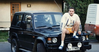 GALERIE FOTO. L-ați uitat pe "Mânca-l-ar mama"? Imagini de colecție cu primarul-măscărici - 2