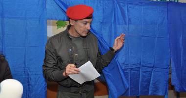 Stire din Politică-Administrație : Mazăre a votat pentru un președinte care să știe de problemele Constanței