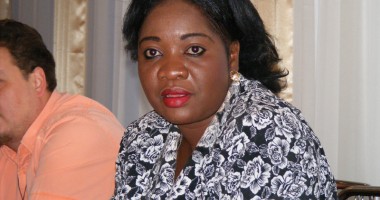 Stire din Monden : Mbela Nzuzi - o poveste de Hollywood