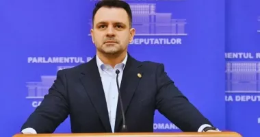 Stire din Politică-Administrație : Deputatul Marian Crușoveanu, de la PNL Constanța: „Din vorbe și moțiuni nu s-a asfaltat niciun drum”