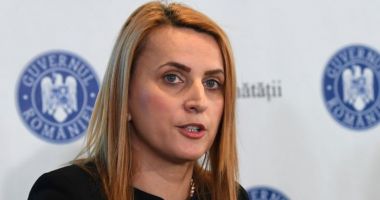 Stire din Social : MARE ATENȚIE. "Lipsa poftei de mâncare, somnolenţa şi presiunea la nivelul toracelui, simptome care trebuie monitorizate"
