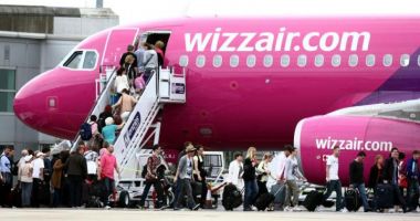 La un pas de o TRAGEDIE AVIATICĂ. Zeci de ROMÂNI au trăit clipe de spaimă. Ce spune Wizz Air