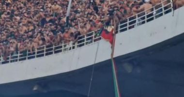 Stire din Actualitate : Tragedie la un meci de fotbal. O persoană a murit, iar 11 au fost rănite după prăbușirea unei părți din tribune