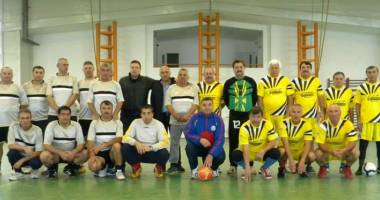 Galerie foto. Meci de fotbal în amintirea sportivului Gheorghe Gravu - 4