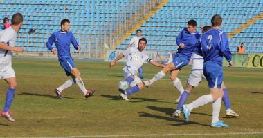FC Farul a intrat în "hora" retrogradării - 3