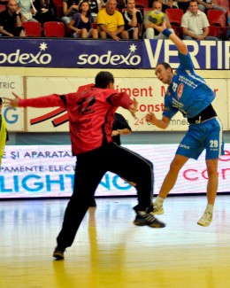 Stire din Sport : HCM Constanța, victorie zdrobitoare la Cluj