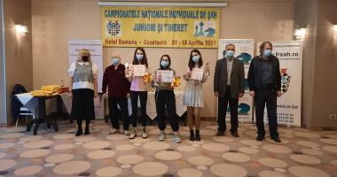 Medalie de argint la şah pentru o mircistă - 2
