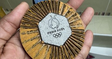 Stire din Sport : Peste 100 de medalii deteriorate au fost returnate de sportivi nemulţumiţi, după Jocurile Olimpice de la Paris