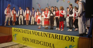 Stire din Politică-Administrație : Diplome pentru voluntarii din Medgidia