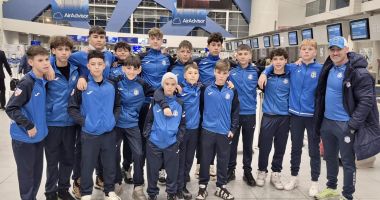Stire din Sport : O grupă de copii de la CS Medgidia a plecat la un turneu important de fotbal în Belgia