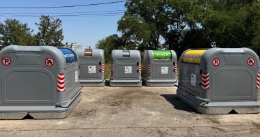Stire din Politică-Administrație : Locuitorii din Medgidia beneficiază de insule ecologice pentru colectarea deşeurilor din municipiu