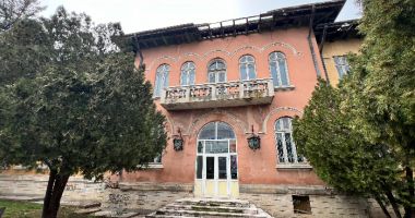 După ani și ani, Primăria Medgidia renovează Muzeul de Artă "Lucian Grigorescu" - 2