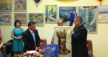 Stire din Politică-Administrație : A fost semnat acordul de înfrățire dintre municipiul Medgidia și localitatea Căușeni