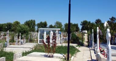 Stire din Politică-Administrație : Primăria Medgidia modernizează cimitirul ortodox  din oraș