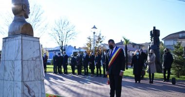 Stire din Politică-Administrație : Moment solemn la Medgidia. Primarul Valentin Vrabie, prezent la comemorarea lui Ataturk