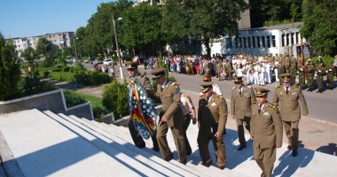 Eroii neamului, cinstiți de administrația din Medgidia - 2
