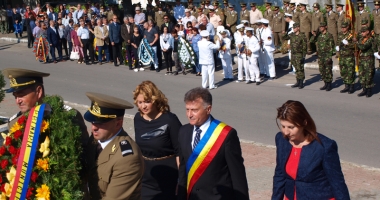Eroii neamului, cinstiți de administrația din Medgidia