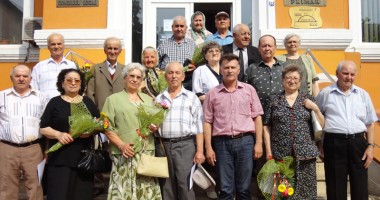 Stire din Politică-Administrație : Nunți de aur, sărbătorite la Medgidia