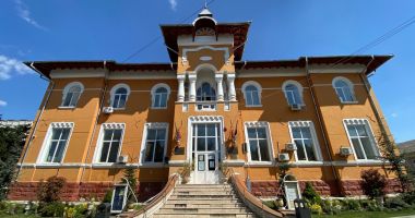 Stire din Politică-Administrație : Primăria Medgidia anunţă că a debutat autorecenzarea populaţiei şi locuinţelor