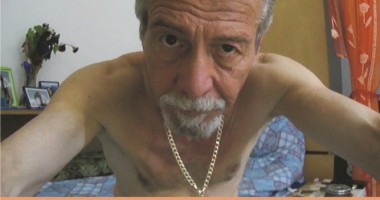 Stire din Diverse : Scandal SEXUAL. Un profesor făcea filme XXX cu elevele sale și apoi le vindea!