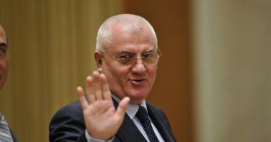 Stire din Eveniment : Mitică Dragomir scapă de închisoare!