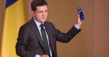 Stire din Politică-Administrație : Nicușor Dan anunță schimbări la SRI și SIE și promite resetarea luptei anticorupție