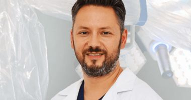 Stire din Social : Un binecunoscut medic constănțean va fi hirotonit preot