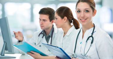 Stire din Sănătate : Sesiuni de informare pentru viitoarele cadre medicale
