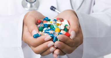 Stire din Social : Medicament extrem de periculos, vândut în farmaciile din România deși are reacții adverse grave