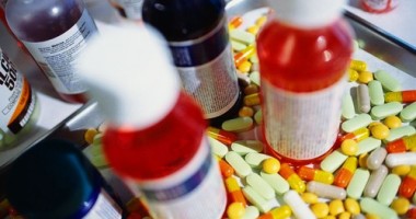 Stire din Sănătate : Doctorii "dosesc" medicamente pentru zile negre