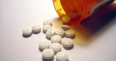 Stire din Sănătate : Medicamente vitale pentru bolnavii de cancer lipsesc din farmaciile românești