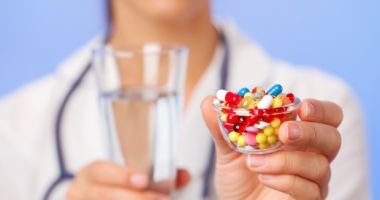 Stire din Social : "Mii de medicamente generice esențiale pacienților români au fost sau vor fi retrase din piață"