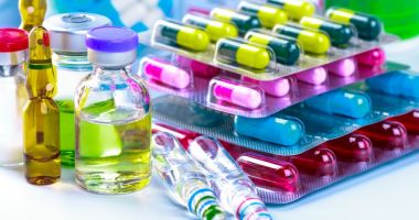 Stire din Social : Bolnavii cronici se vor putea trata cu medicamente de ultimă generație. Ministerul Sănătății a extins lista