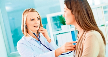Stire din Social : VEȘTI BUNE PENTRU PACIENȚII DIN CONSTANȚA / Medicii de familie vor acorda în continuare servicii decontate