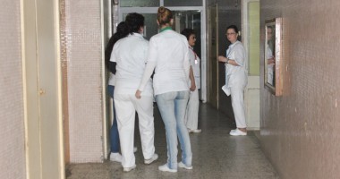 Stire din Sănătate : Tot mai mulți medici se îmbolnăvesc în spitale!