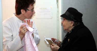 Stire din Sănătate : Se modifică criteriile  de plată  a medicilor  de familie