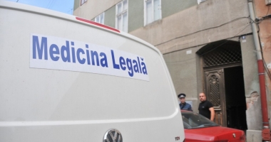 DESCOPERIRE MACABRĂ LA NĂVODARI. BĂRBAT GĂSIT SPÂNZURAT! Polițiștii fac cercetări