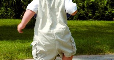Stire din Cetățenești : Piciorușele strâmbe, o "problemă medicală"?
