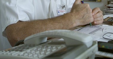 Stire din Social : Medici și farmaciști, cercetați pentru fraudă prin eliberări de rețete pentru pacienți inexistenți. Prejudiciu de 1.600.000 de lei la CNAS