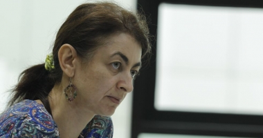 Stire din Sănătate : BOLNAV MÂNCAT DE VIERMI, de VIU. Medicul Camelia Roiu, insultată și amenințată