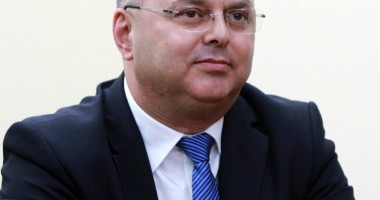 Stire din Politică-Administrație : Deputatul Gheorghe Dragomir: "Mediul de afaceri se teme de creșterea fiscalității în 2015"