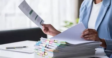 Stire din Social : Doctorii vor fi monitorizați la prezență. Timpul petrecut în spital va fi calculat la secundă