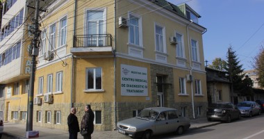 Stire din Sănătate : A început testarea gratuită a constănțencelor, pentru cancerul de col