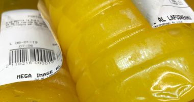 DEZASTRU ÎN URMA CONTROALELOR! Șeful OPC Constanța: "Sucuri «fresh» de portocale expirate, reetichetate!" - 2