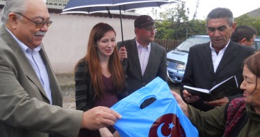 Stire din Politică-Administrație : Membrii UDTR din Cumpăna, gazdă pentru diplomatul american Kendra Pace